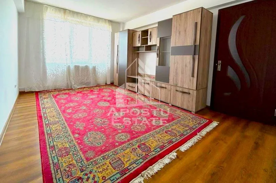 Apartament cu 3 camere 100mp Semidecomandat in zona Ultracentrala - foto 5