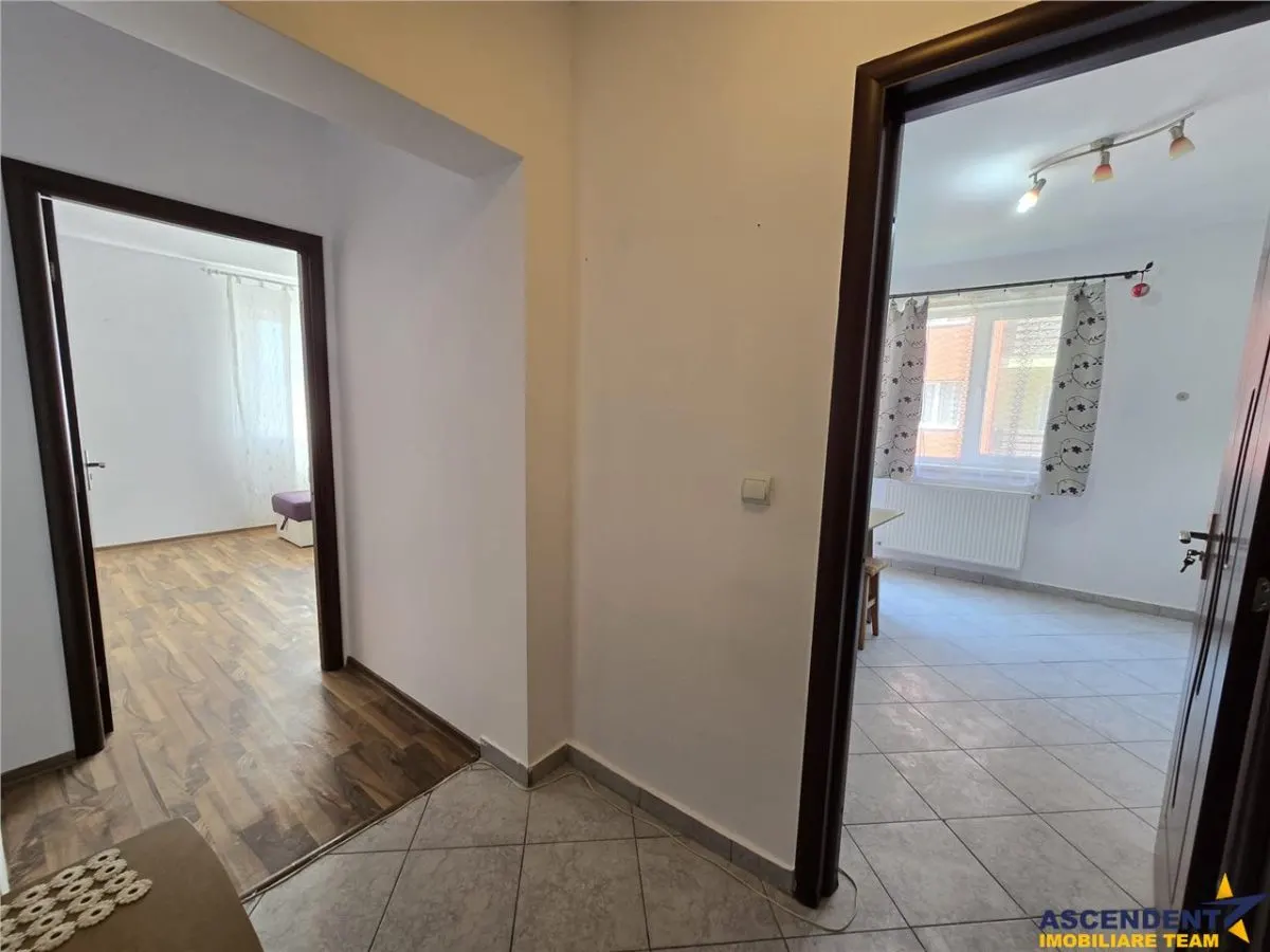 Imobil 2 camere decomandat, etaj 2, parcare, Subcetate Sanpetru - foto 4