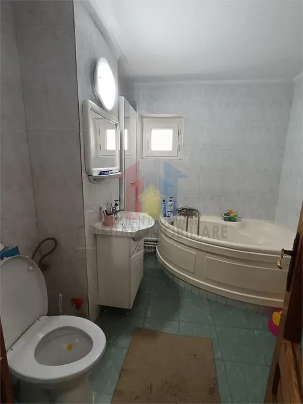 SPATIOS! 91 mp! Ap 4 camere, decomnadat, parter, zona Buzaului - foto 11