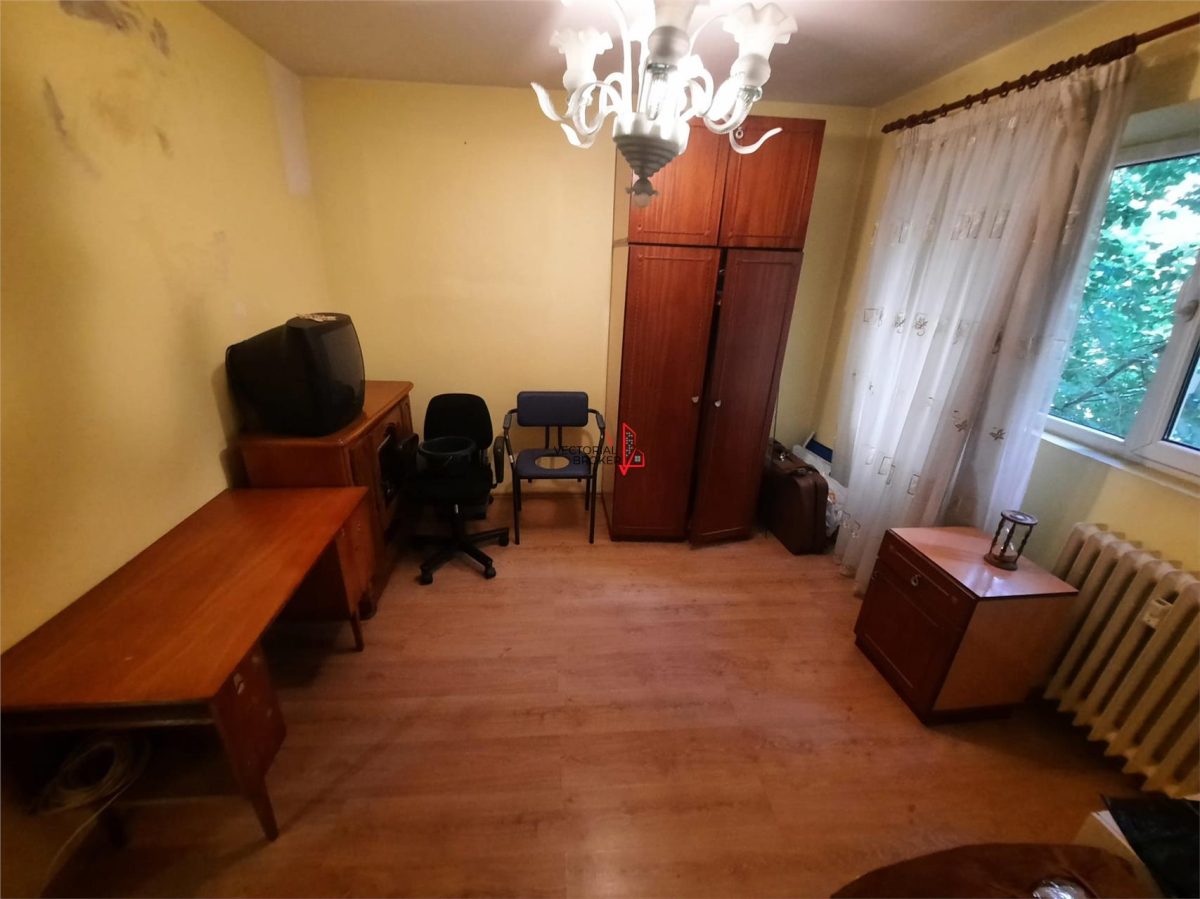 4 camere Piata Iancului, etaj intermediar,an 1978 - foto 8