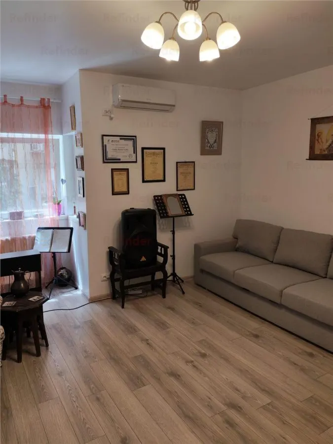 Vânzare apartament 3 camere | Foisorul de Foc | bloc 1942 fara risc si urgenta | refăcut | etaj 1/ P+1E+Pod | 70mp utili | stradal | renovat | liber | - foto 2