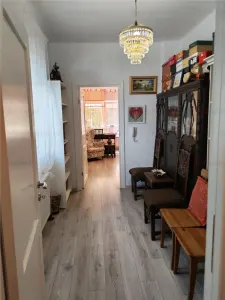 Vânzare apartament 3 camere | Foisorul de Foc | bloc 1942 fara risc si urgenta | refăcut | etaj 1/ P+1E+Pod | 70mp utili | stradal | renovat | liber | - foto 15