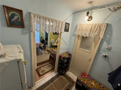 Garsoniera de vanzare str Luminisului 25.000 Euro etaj intermediar - foto 2