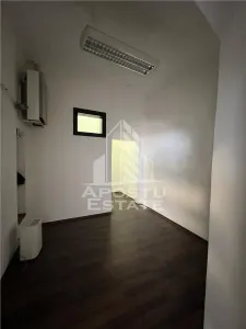 Apartament pretabil birouri, 30 mp, Piata Unirii - foto 4
