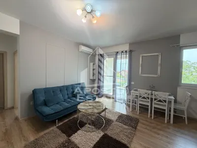 Apartament cu 2 camere de vanzare , 2 locuri de parcare, Dumbravita - foto 3