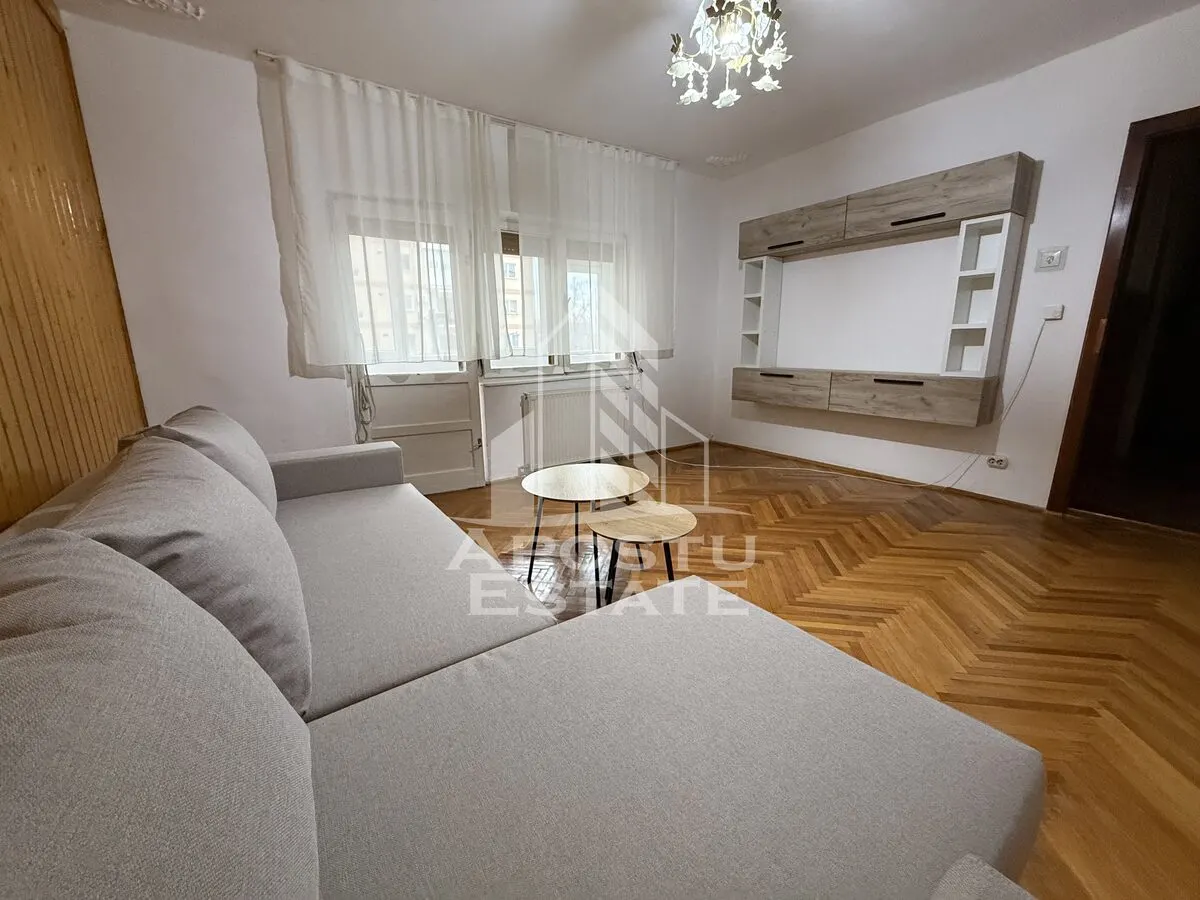 Apartament cu 3 camere, etajul 1, centrala proprie, zona Cotu Mic - foto 1