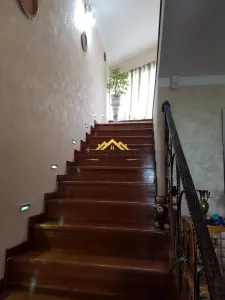 CASA CU ETAJ IN ORAS - foto 3