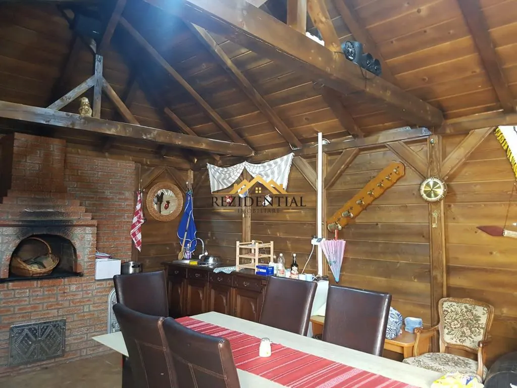 CASA CU ETAJ IN ORAS - foto 7
