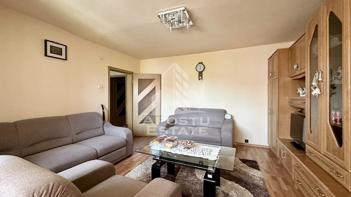 Apartament de vanzare cu 3 camere, decomandat, Aradului Timisoara - foto 3