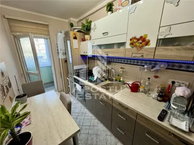 Apartament cu 3 camere mobilat si utilat la parter in Giroc la asfalt. - Giroc