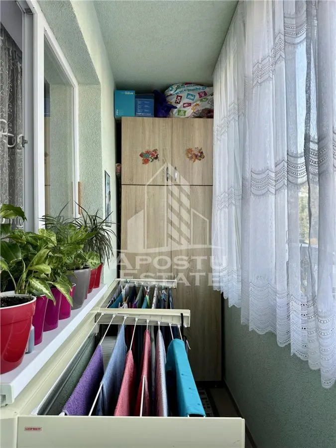 Apartament cu 3 camere mobilat si utilat la parter in Giroc la asfalt. - foto 16