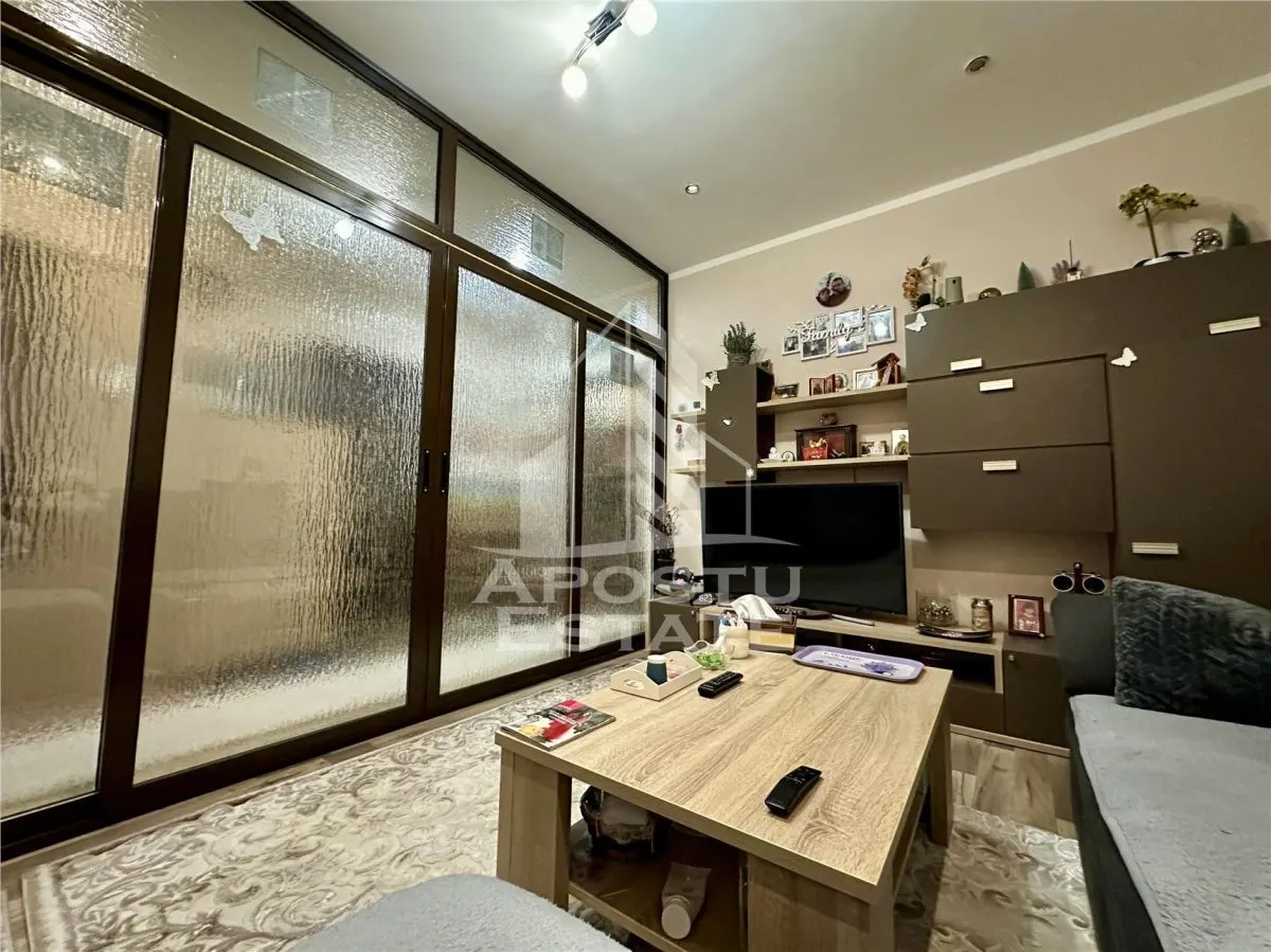 Apartament cu 3 camere mobilat si utilat la parter in Giroc la asfalt. - foto 5