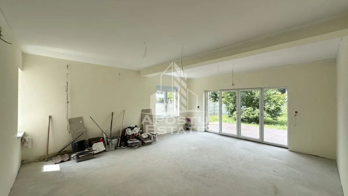 Casa individuala de vanzare cu 5 camere in Dumbravita - foto 2