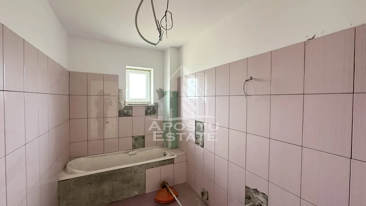 Casa individuala de vanzare cu 5 camere in Dumbravita - foto 7