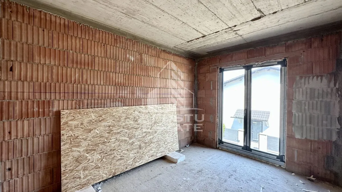 Jumatate de duplex cu 4 camere de vanzare in Giroc - foto 7