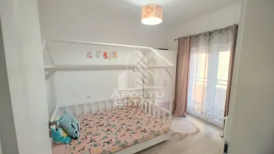 Casa individuala, 5 camere , 3 bai,2 balcoane ,acces auto, Braytim - foto 3