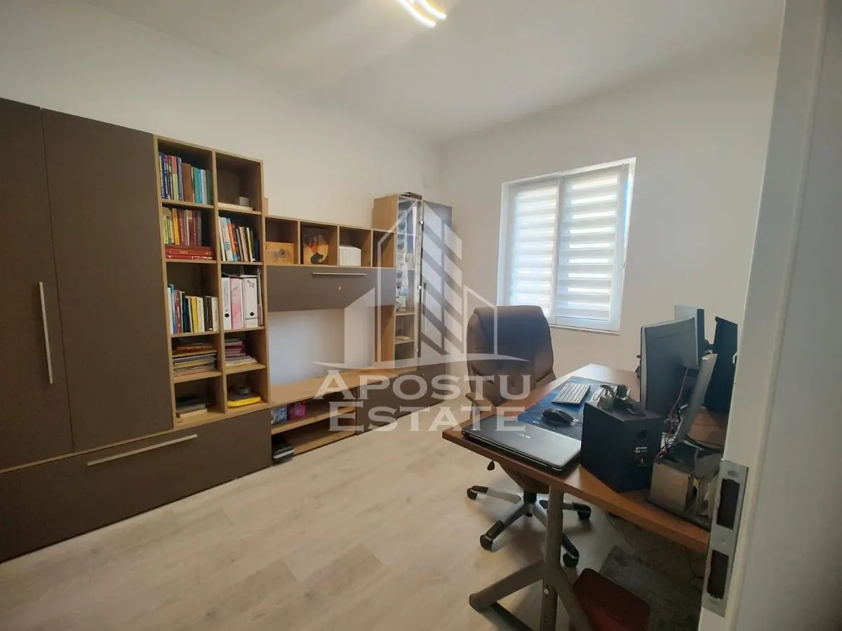 Casa individuala, 5 camere , 3 bai,2 balcoane ,acces auto, Braytim - foto 4