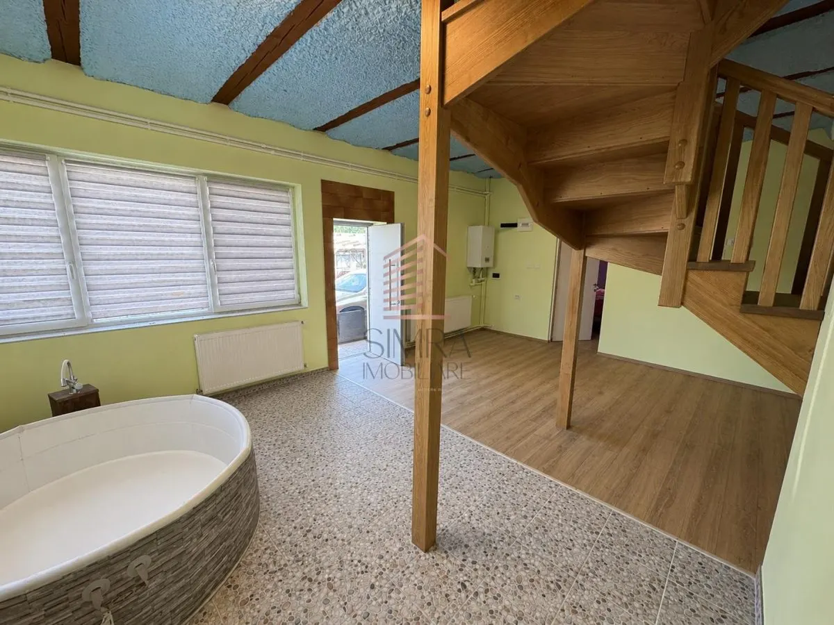 Casa 4 camere + 8418 mp de teren - foto 4