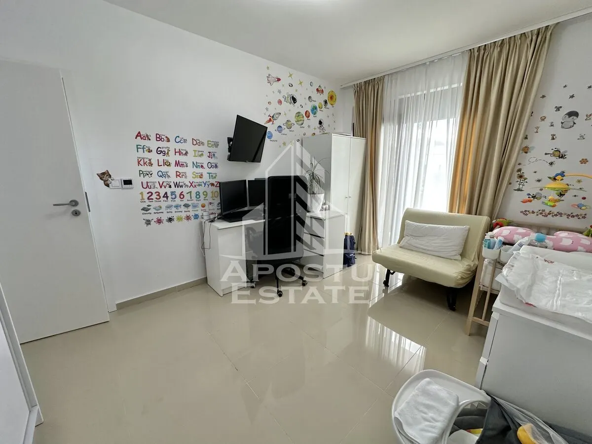 Duplex de inchiriat cu 3 camere si 2 bai complet mobilat in Giroc. - foto 19