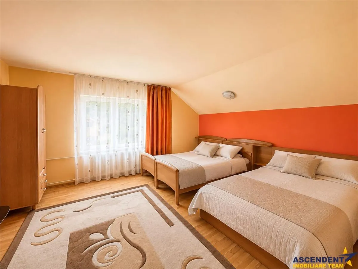 Casa spatioasa+ Spatiu Comercial 50 mp+ garaj +teren 1.000 mp, Galaoaia, Mures - foto 14