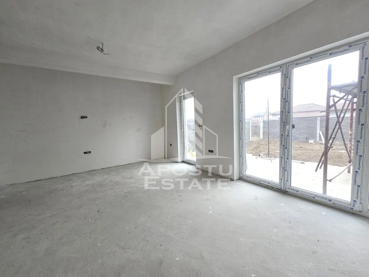 Jumatate de duplex de vanzare, Parter + Etaj, 5 camere si 2 bai, Sag - foto 2