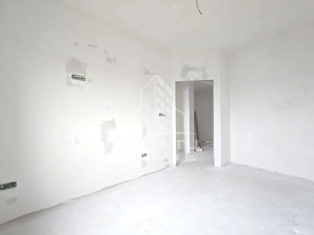 Jumatate de duplex de vanzare, Parter + Etaj, 5 camere si 2 bai, Sag - foto 9