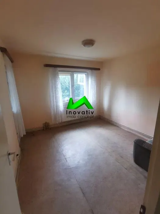 Apartament de vanzare 2 camere decomandat  pivnita  Sibiu Vasile Aaron - foto 4