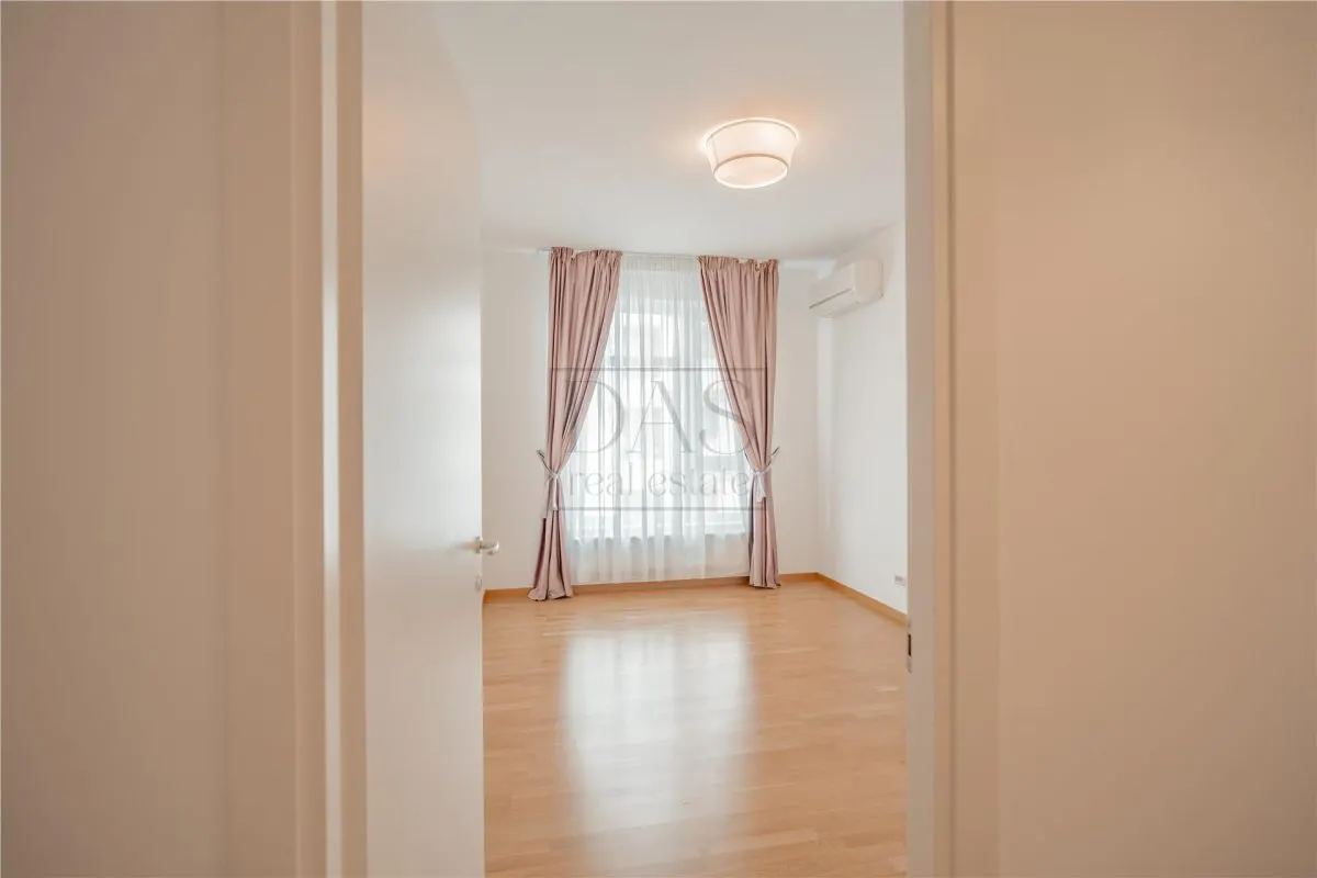 Apartament 4 camere | Laguna residence | Vedere Lac | Parcare inclusa - foto 10