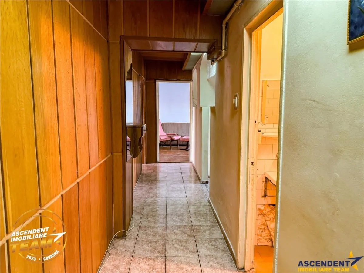 3D! Apartament 4 camere spatios, luminos,cu garaj,Ultracentral,Covasna - foto 14