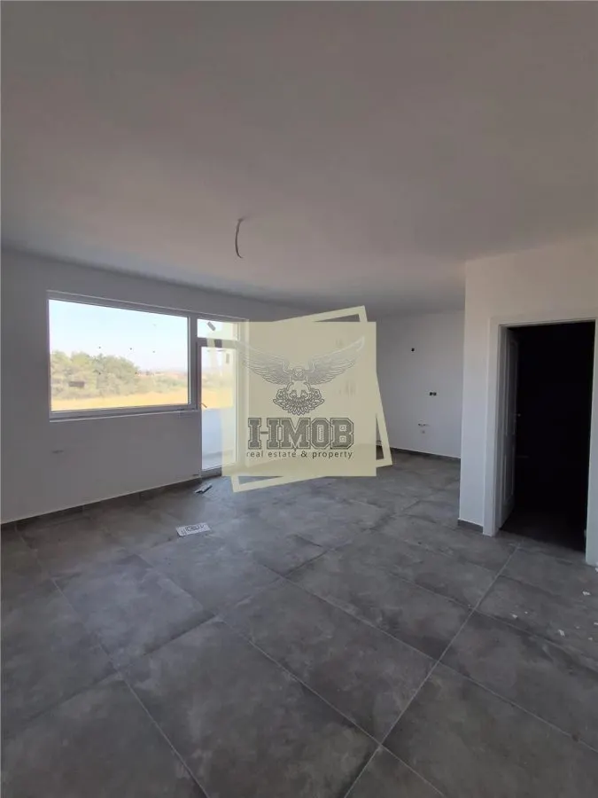 Apartament 3 camere  etaj 1 Selimbar - foto 1