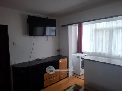 Apartament 3 camere semidecomandat 68 mp de închiriat Cantemir - Iasi
