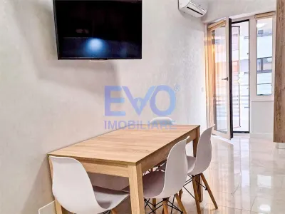 Apartament cu 2 camere, 2 locuri de parcare, etaj 2, Royal Town Copou - foto 3