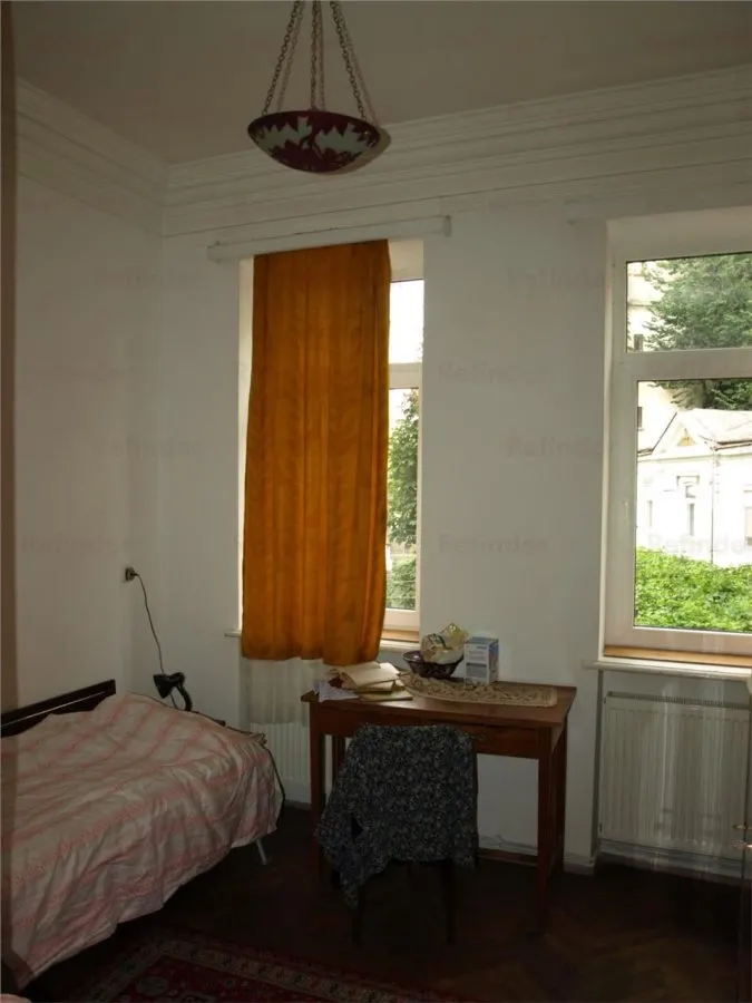 Vânzare apartament 3 camere | Armeneasca | etaj 1 | imobil interbelic fara risc / urgenta | P+3E | centrala | 95 mp utili | - foto 3