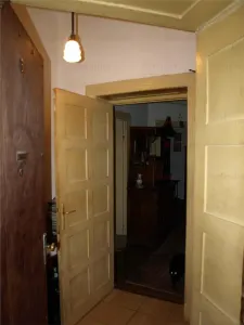 Vânzare apartament 3 camere | Armeneasca | etaj 1 | imobil interbelic fara risc / urgenta | P+3E | centrala | 95 mp utili | - foto 8