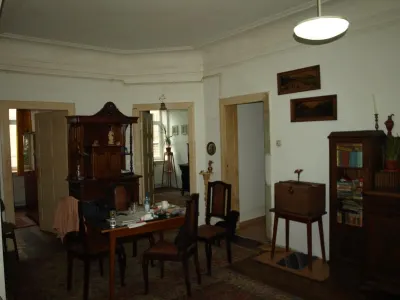 Vânzare apartament 3 camere | Armeneasca | etaj 1 | imobil interbelic fara risc / urgenta | P+3E | centrala | 95 mp utili | - foto 9
