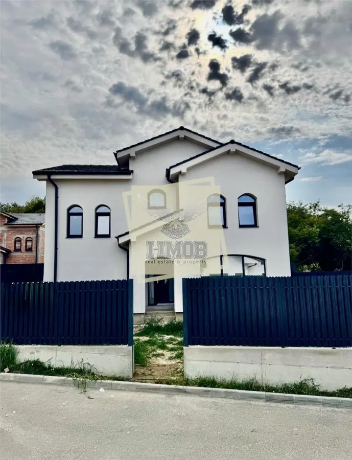 Casa individuala 120 mp utili cu 4 camere 2 bai mp si teren 264 mp - foto 1