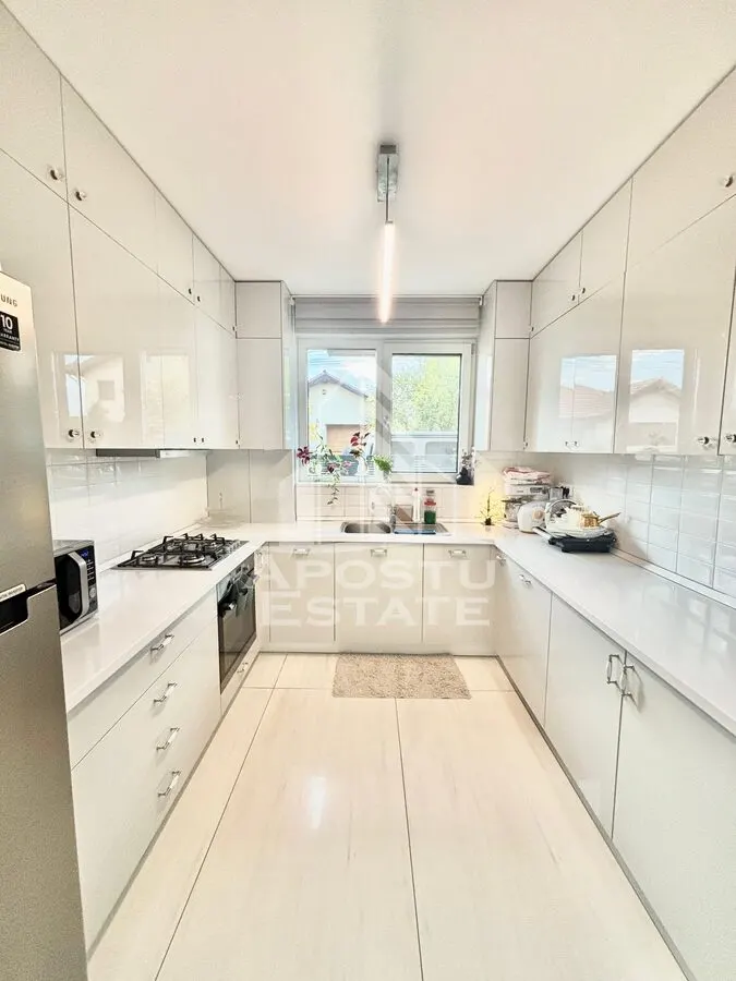 Casa individuala cu 5 camere si 4 bai in Giroc la asfalt. - foto 10