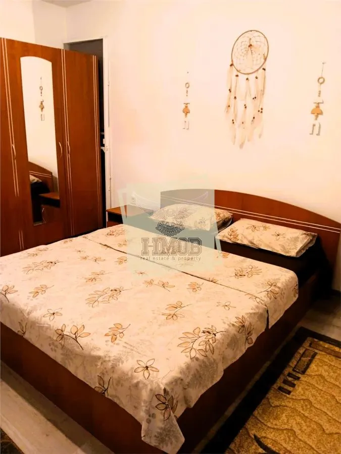 Apartament 2 camere balcon si parcare zona Turnisor - foto 2