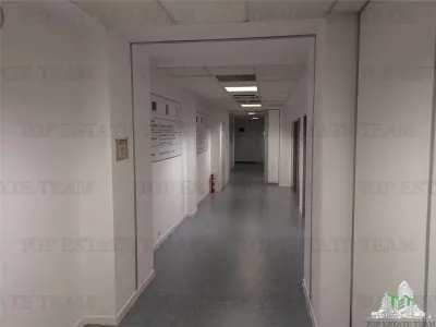 Cladire de birouri in zona zona ultracentrala a capitalei - foto 7