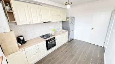 Penthouse 3 camere de vanzare, 97mp utili + balcon -Giroc - foto 10