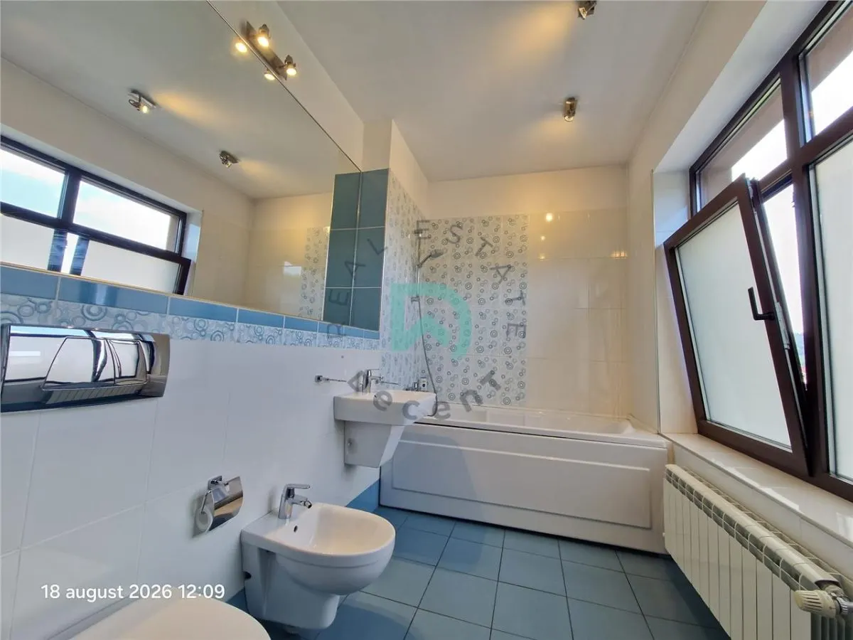 Vila de inchiriat, 7 camere, Green Valley, Brasov - foto 22