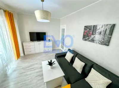 Apartament cu 2 camere, decomandat, complex Royal Town Copou - foto 2