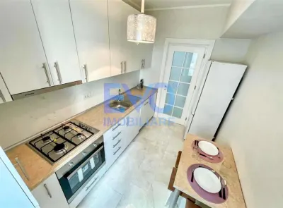 Apartament cu 2 camere, decomandat, complex Royal Town Copou - foto 5