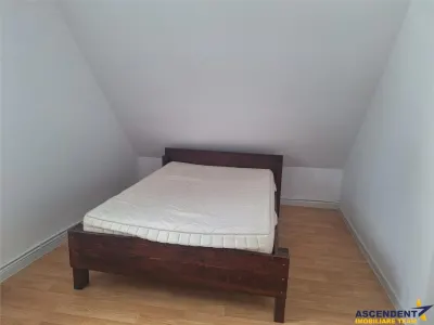 Resedinta/ spatiu profesional de inchiriat, Ghimbav â€“ Central - foto 12