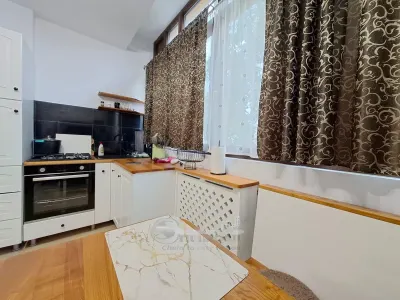 Apartament 3 camere decomandat, capat Cug Valea Adanca, bloc  2022, etaj 1, baie cu geam, parcare privata, liber - Iasi