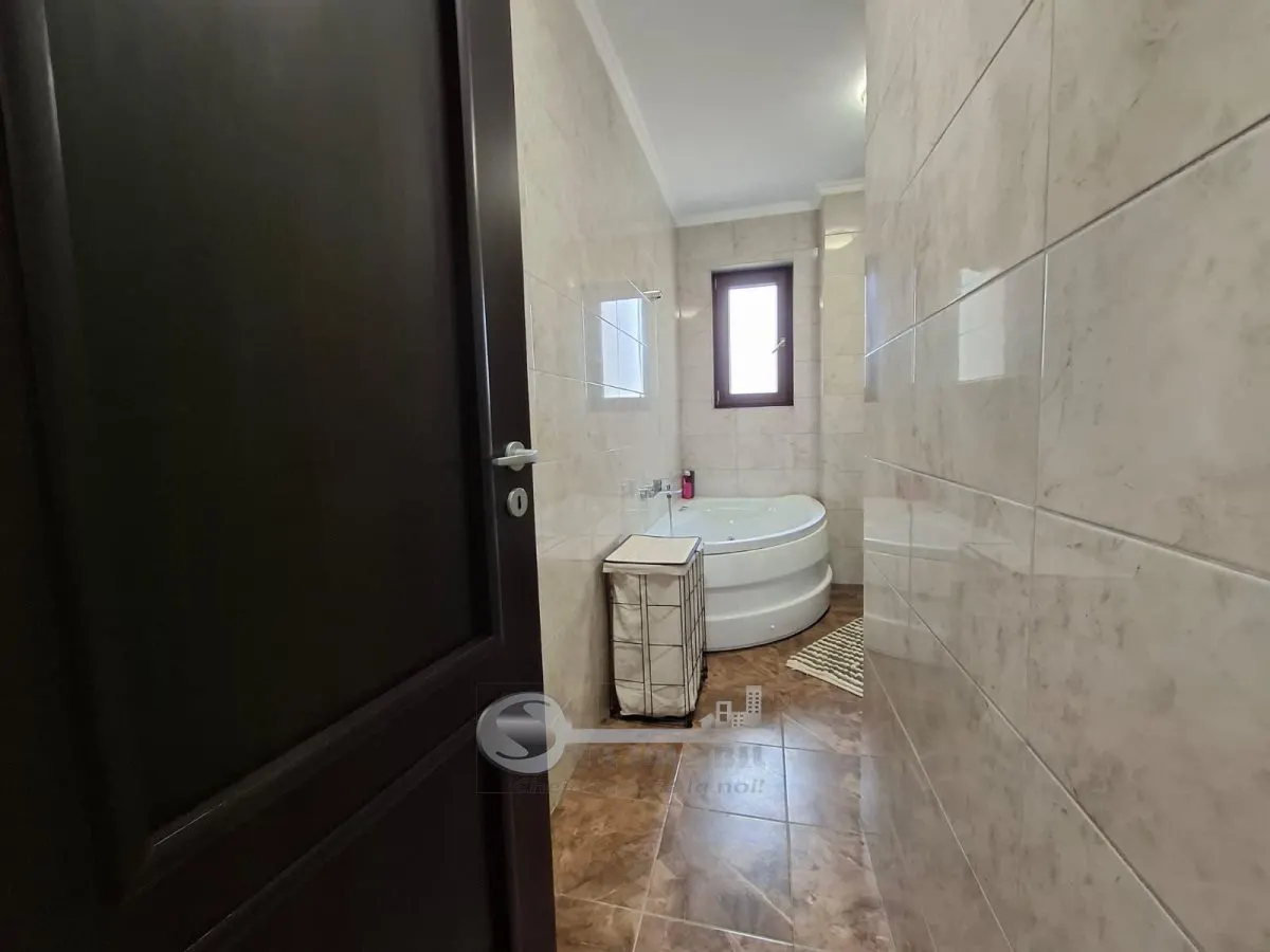 Apartament 3 camere decomandat, capat Cug Valea Adanca, bloc  2022, etaj 1, baie cu geam, parcare privata, liber - foto 10