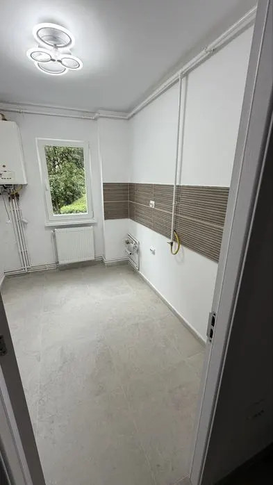 Apartament 2 camere zona Garii - p-ta Dacia,renovat nou,102000 Euro - foto 3