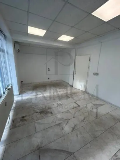 Spatiu Birouri luminos open-space - foto 2