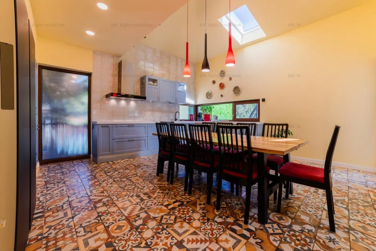 VILA SPECTACULOASA | 5 CAMERE | 808MP TEREN | GARAJ | BRASOV - foto 3
