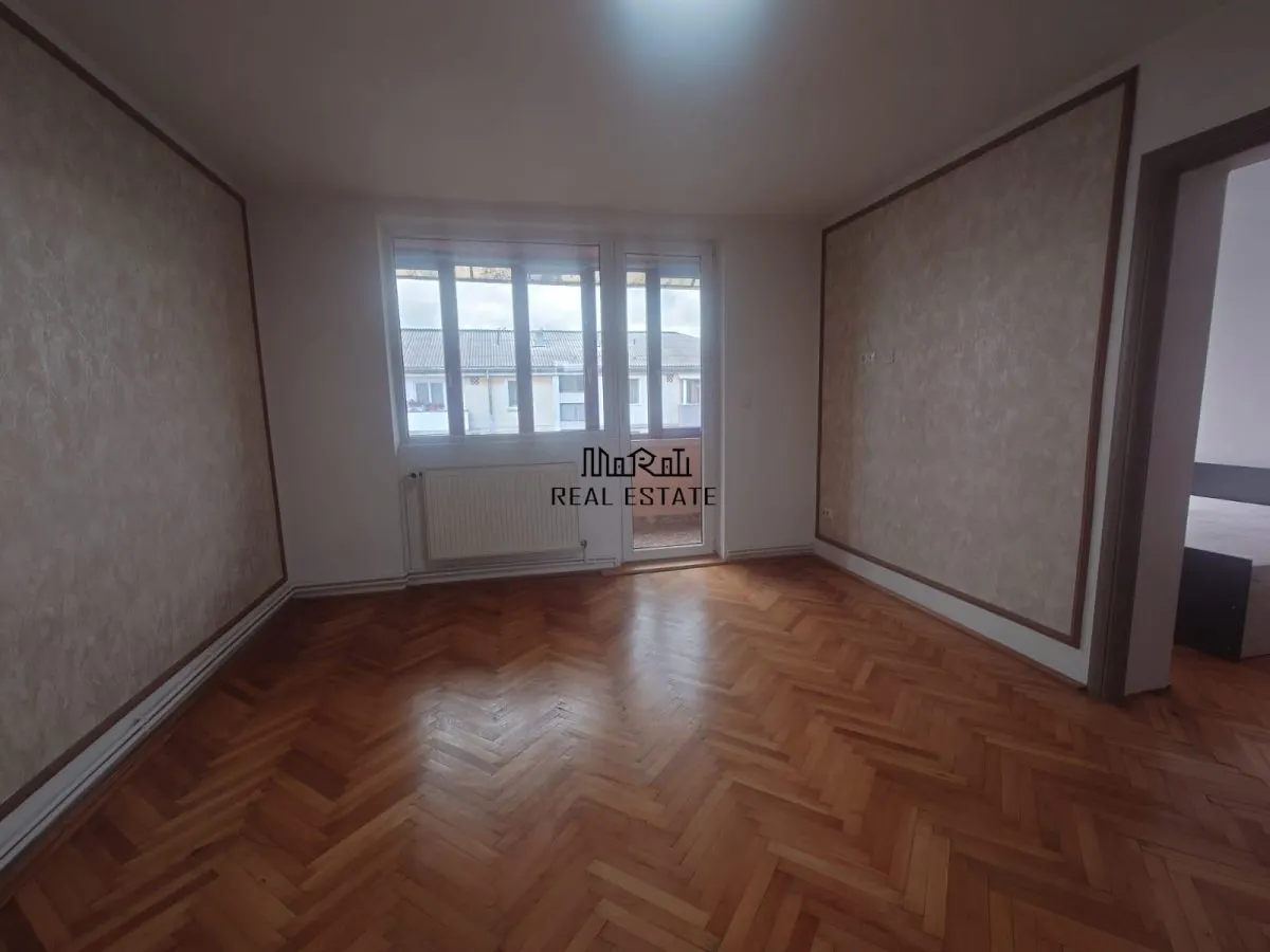 Apartament 3 camere renovat - foto 2